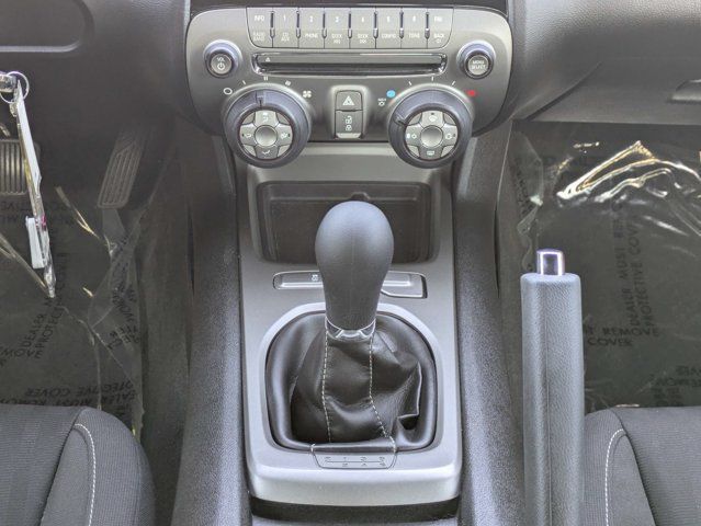 Used 2015 Chevrolet Camaro LS RWD image 20