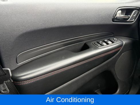 Used 2023 Dodge Durango GT image 33