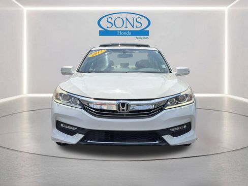 Used 2017 Honda Accord EX-L image 27