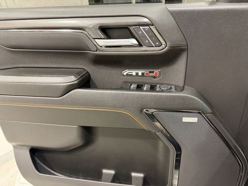 Used 2024 GMC Sierra 1500 AT4 w/ Technology Package image 32