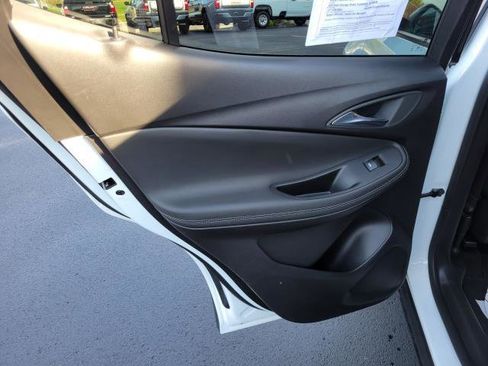 Used 2023 Buick Encore GX Preferred w/ Cold Weather Comfort Package image 8