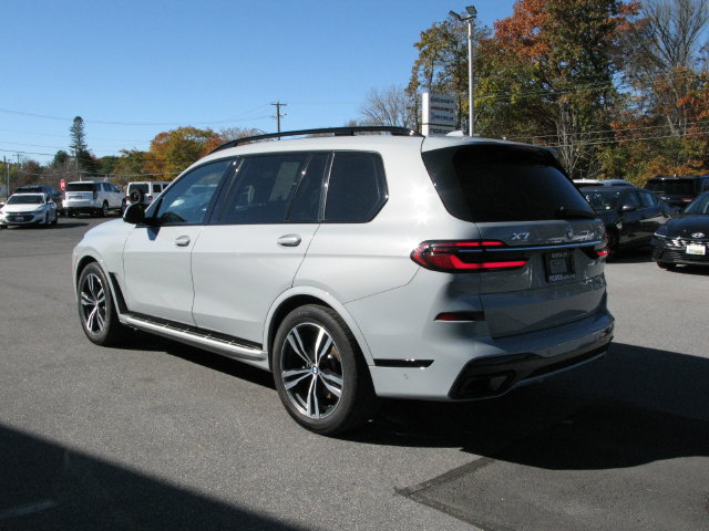 Used 2023 BMW X7 xDrive40i w/ Executive Package AWD/4WD image 8
