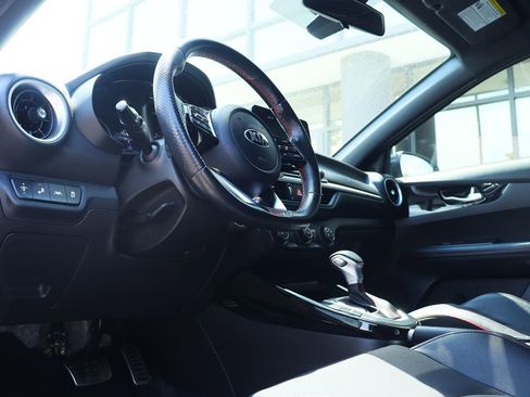 Used 2021 Kia Forte GT w/ GT2 Package image 40