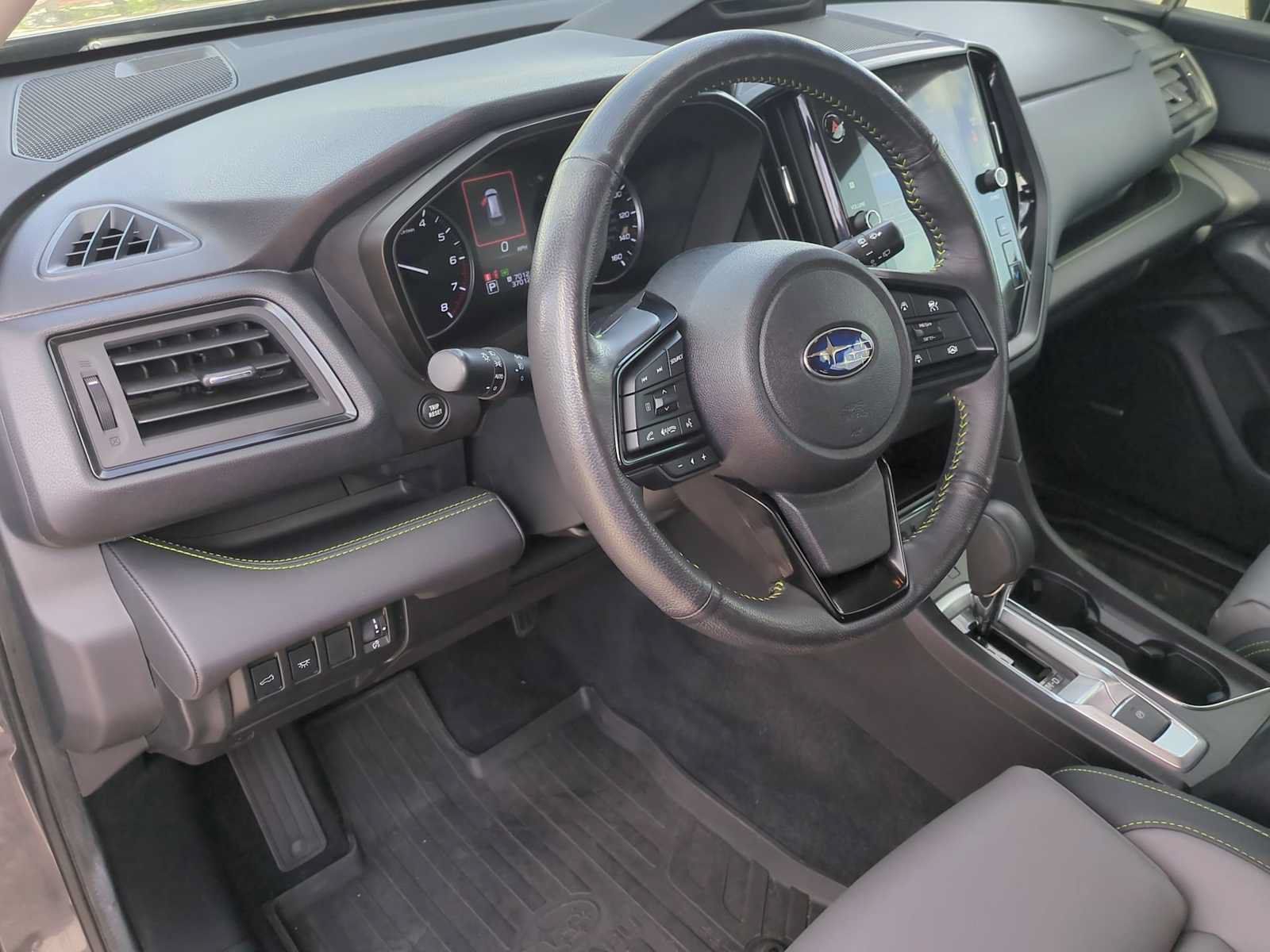 Used 2024 Subaru Ascent Onyx Edition Limited AWD/4WD image 10