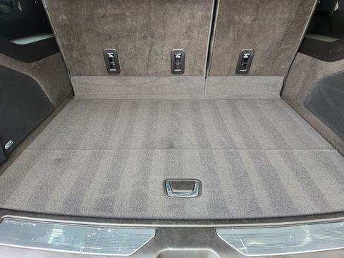 Used 2024 Cadillac Escalade ESV Premium Luxury w/ Performance Package AWD/4WD image 35