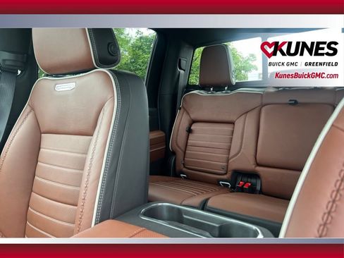 New 2026 GMC Sierra 3500 Denali Ultimate AWD/4WD image 33