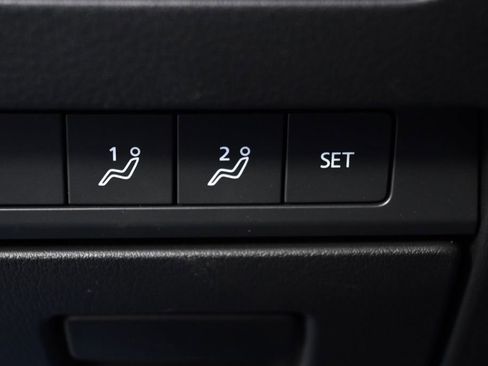 Used 2023 MAZDA MAZDA3 s image 25