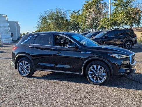 Used 2022 INFINITI QX50 Essential image 8