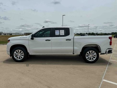 Used 2026 Chevrolet Silverado 1500 Custom RWD image 6