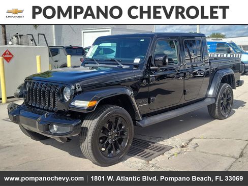 Used 2023 Jeep Gladiator Overland image 7