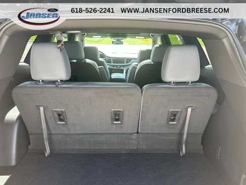 Used 2023 Buick Enclave Essence w/ Experience Buick Package FWD image 31
