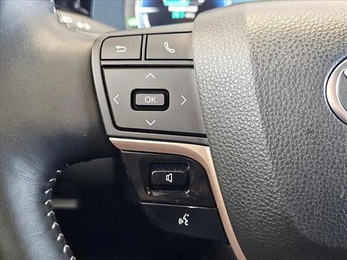 Used 2025 Toyota Crown Nightshade image 11