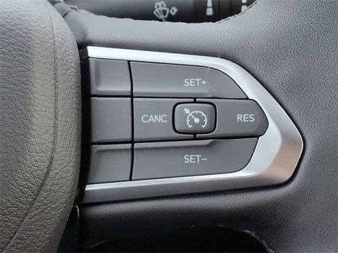 New 2026 Jeep Compass Latitude image 24