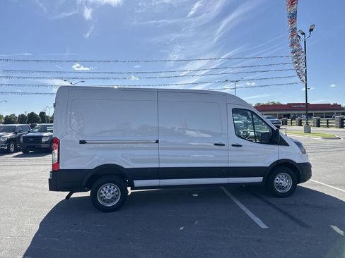 Used 2023 Ford Transit 250 Medium Roof AWD image 14