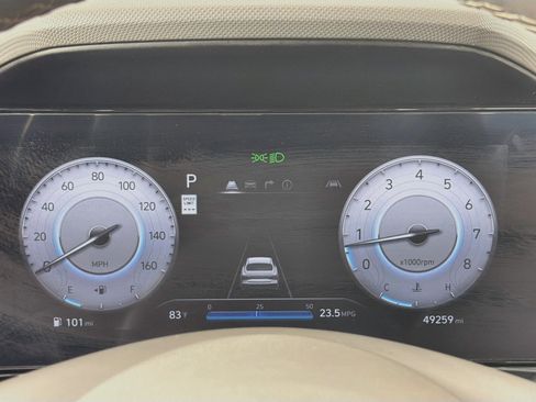 Used 2025 Hyundai Elantra SEL FWD image 19