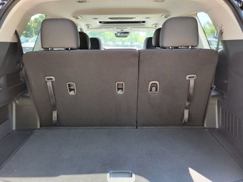 Used 2025 Kia Telluride S FWD image 33