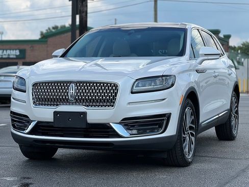 Used 2019 Lincoln Nautilus Reserve image 13