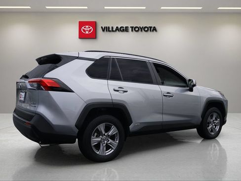 Certified 2023 Toyota RAV4 XLE AWD/4WD image 5