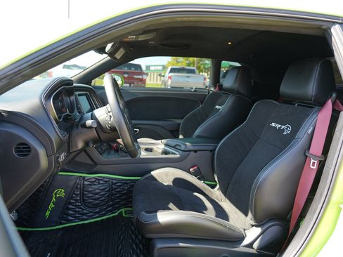 Used 2023 Dodge Challenger SRT Hellcat RWD image 13