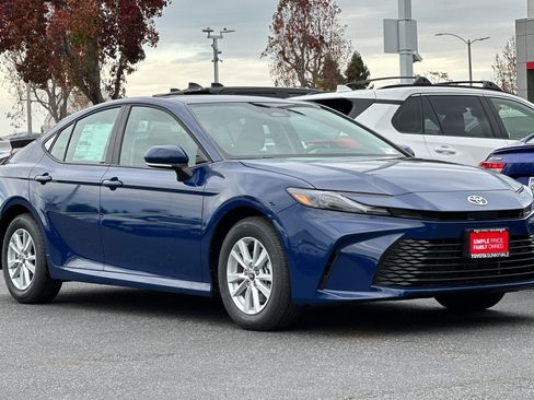 New 2026 Toyota Camry LE image 10