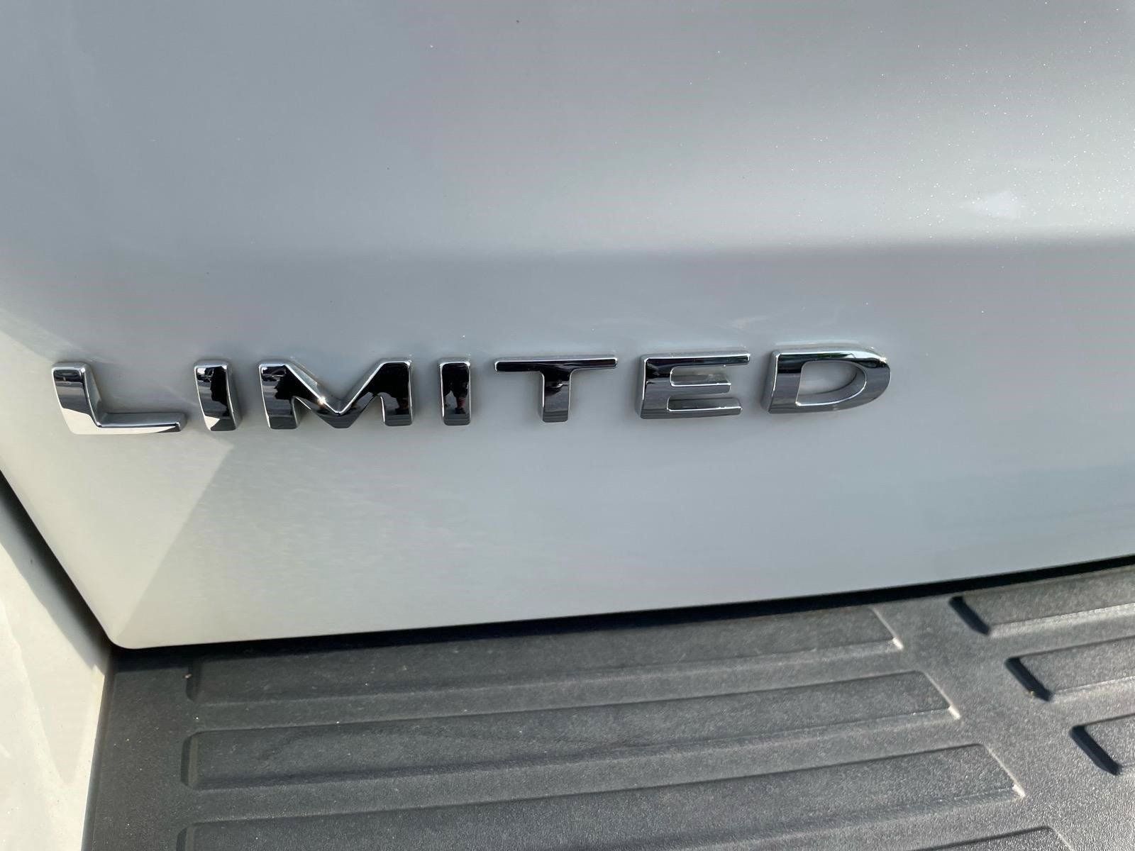 Used 2024 Ford Expedition Limited RWD image 20