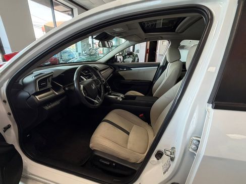 Used 2020 Honda Civic EX image 16