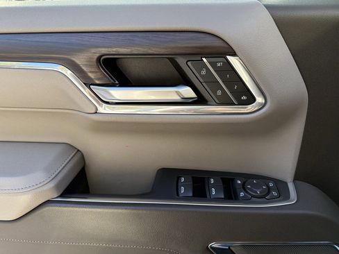 Used 2023 GMC Sierra 1500 SLT w/ SLT Premium Package image 23