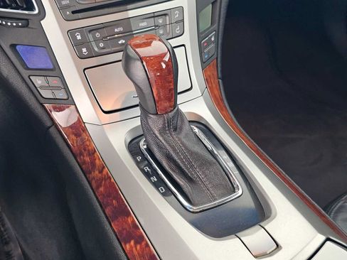 Used 2010 Cadillac CTS Luxury RWD image 30
