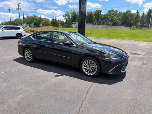 Used 2022 Lexus ES 350 Ultra Luxury w/ Accessory Package 2 FWD image 20