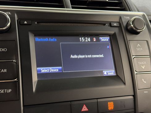 Used 2017 Toyota Camry LE w/ Protection Package (Q2) FWD image 24