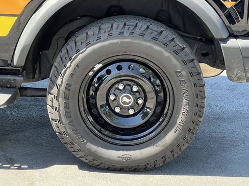 Used 2025 Ford Bronco Big Bend w/ Black Diamond Package AWD/4WD image 14