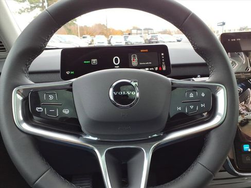 New 2025 Volvo EX90 Plus w/ Protection Package Premier image 22