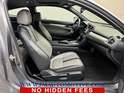 Used 2017 Honda Civic Touring image 18