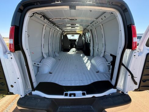 New 2025 Chevrolet Express 3500 Extended w/ Driver Convenience Package image 12
