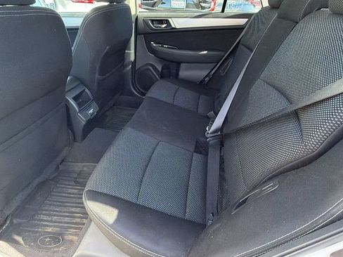 Used 2018 Subaru Outback 2.5i Premium AWD/4WD image 16