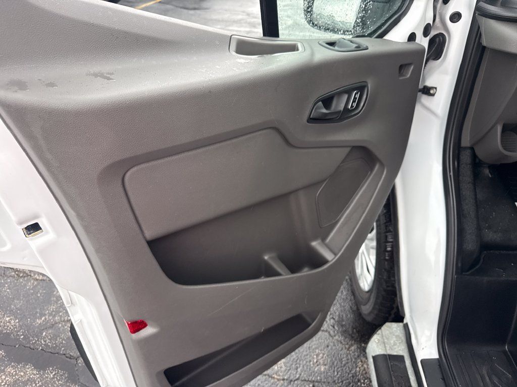 Used 2025 Ford Transit 250 Low Roof w/ Exterior Upgrade Package RWD image 30