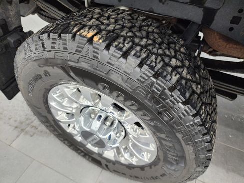 Used 2020 Ford F350 XLT w/ XLT Premium Package image 3