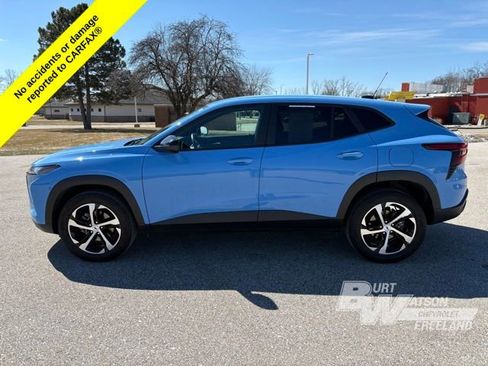 Used 2024 Chevrolet Trax RS w/ Driver Confidence Package image 3