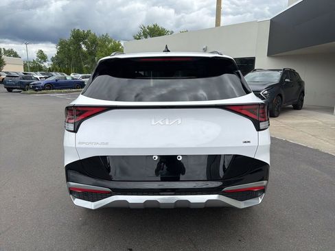 Certified 2023 Kia Sportage SX AWD/4WD image 9