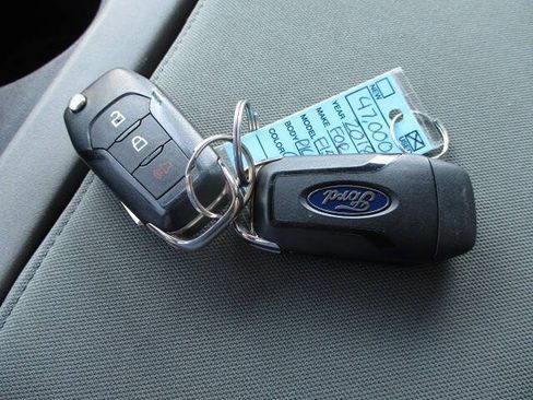 Used 2018 Ford F150 XL w/ Equipment Group 101A Mid AWD/4WD image 27