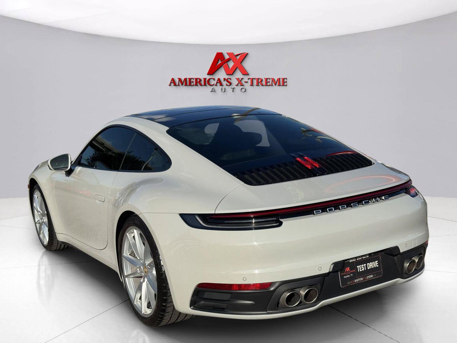 Used 2020 Porsche 911 Carrera S RWD image 4