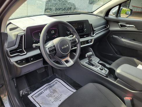 Used 2023 Kia Sportage LX FWD image 17