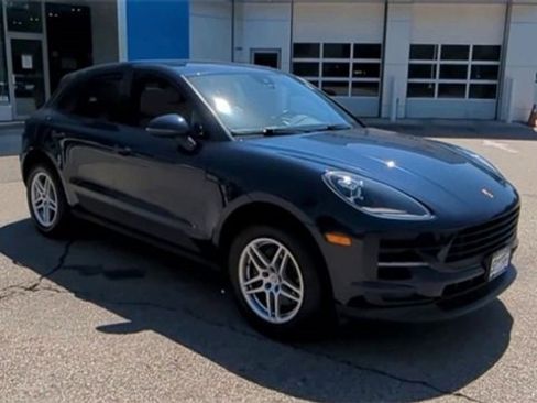 Used 2021 Porsche Macan image 2