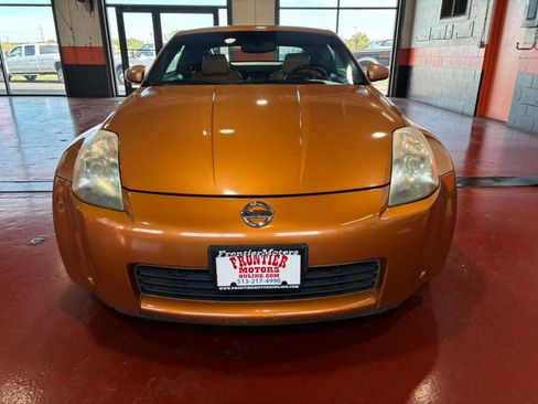 Used 2004 Nissan 350Z Touring w/ Aerodynamics Pkg image 3