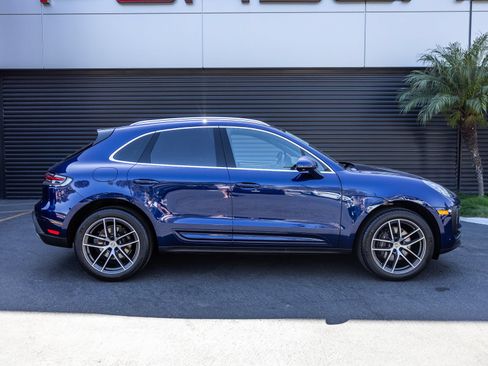 Certified 2026 Porsche Macan AWD/4WD image 10