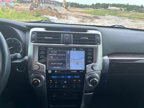 Used 2021 Toyota 4Runner Limited AWD/4WD image 15