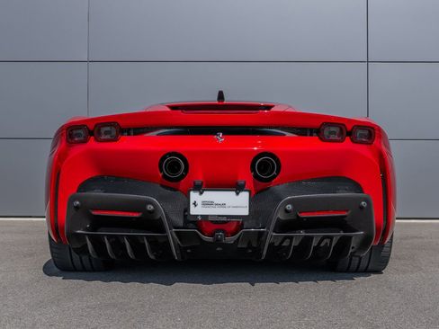 Used 2021 Ferrari SF90 Stradale AWD/4WD image 8