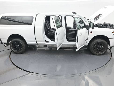 Used 2026 RAM 3500 Laramie w/ Night Edition AWD/4WD image 37