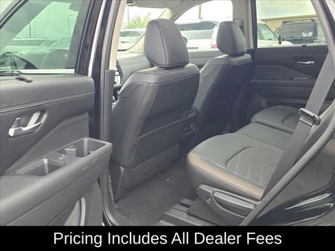 Used 2025 Nissan Pathfinder Platinum w/ Cargo Package AWD/4WD image 6