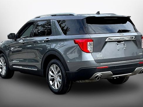 Used 2023 Ford Explorer Limited AWD/4WD image 4